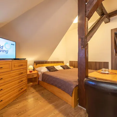 Zemianska Kuria Konukevi Dolny Kubin